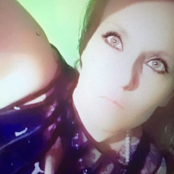 Meet your Posher, Tonya - Picture 4 of 6